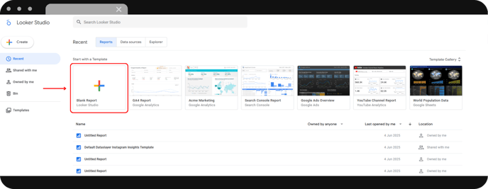 Pantalla principal de Looker Studio mostrando plantillas de informes, con la opción "Blank Report" resaltada para iniciar un informe desde cero.